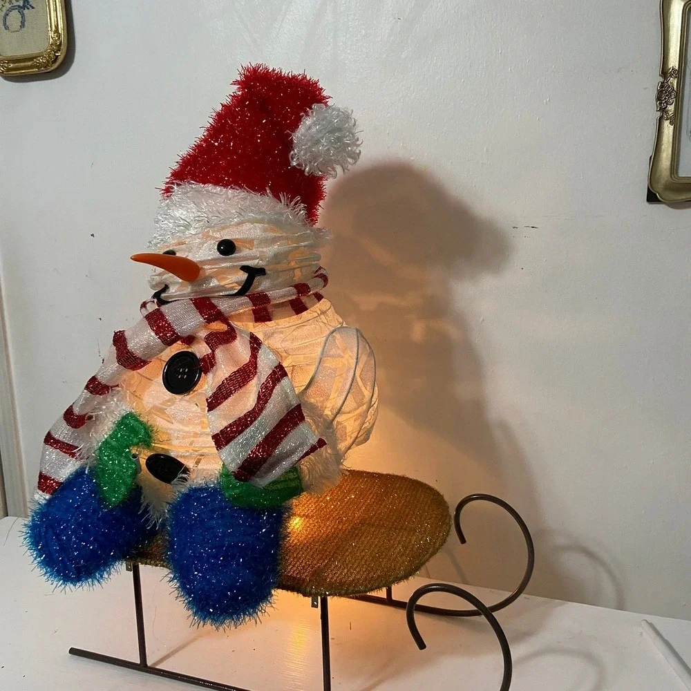 White Wonder Lane‎ 2 Lit Pop Up Snowmen Set Snowman Lawn Decor Collapsible